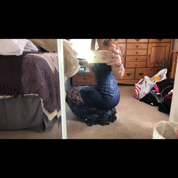 Homecoming/Prom Dress - Picture 4 of 8